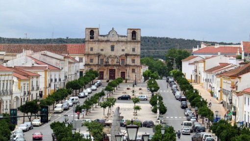 Covid-19: Surto nas valências da Misericórdia de Vila Viçosa está &quot;controlado&quot;