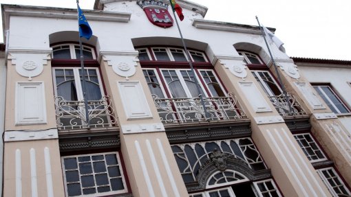 Covid-19: PSD/Torres Vedras diz que apoio da câmara às instituições sociais é insuficiente