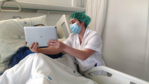 Covid-19: Hospitais já podem permitir visitas e há exceções para doentes da pandemia