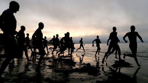 Covid-19: Os treinos para o ‘ironman’ e o livro nascidos no combate à pandemia