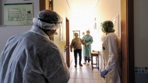 Covid-19: Distrito de Évora com surtos ativos em oito lares - presidente da ARS