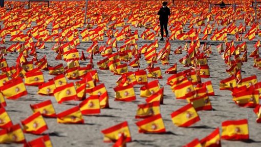 Covid-19: Espanha soma 16.716 novos casos e 247 mortes nas últimas 24 horas