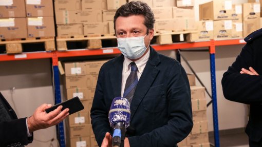 Covid-19: Açores quer aplicar cinco mil vacinas em dez dias