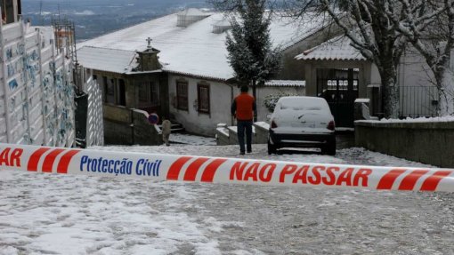 Proteção civil emite aviso à população por causa do tempo frio