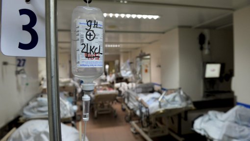Covid-19: Hospitais do Oeste com 70 infetados internados e urgências sobrelotadas