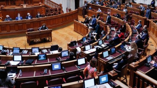 Covid-19: Parlamento debate eventuais prorrogações do Estado de Emergência a 13 e 27 deste mês