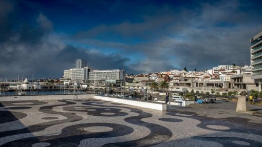 Covid-19: Recolher obrigatório às 20:00 em São Miguel só a partir de segunda-feira