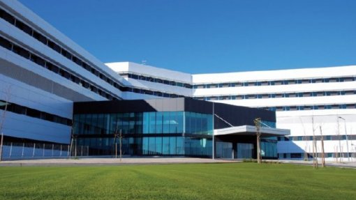 Covid-19: Hospital de Cascais com taxa de ocupação de camas para &#039;doentes covid&#039; de 100%