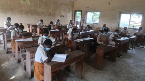 Covid-19: Fecho prolongado de escolas condiciona regresso dos mais vulneráveis - OMS