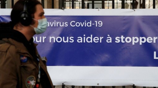 Covid-19: Quase toda a Europa reforçou medidas de combate e está confinada