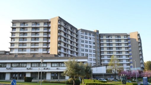 Covid-19: Hospital de Guimarães ainda com &quot;elasticidade&quot; mas preocupação é grande