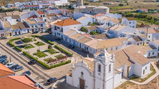 População de Vila do Bispo impedida há um mês de marcar consultas médicas