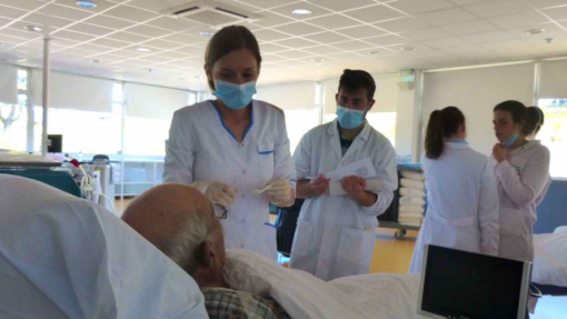 Covid-19: Escolas Médicas defendem atividades presenciais para alunos dos ciclos clínicos