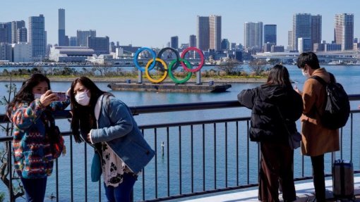 Covid-19: Governo japonês quer 10 mil médicos e enfermeiros nos Jogos Olímpicos