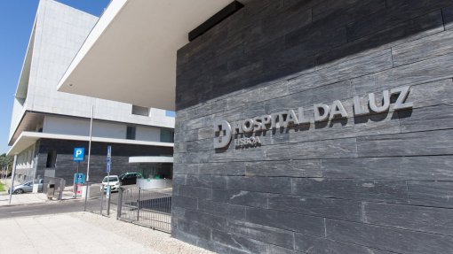 Covid-19: Hospital Amadora-Sintra vai abrir enfermaria com 19 camas no Hospital da Luz