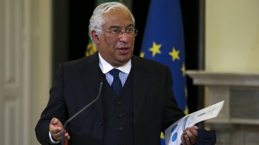 Covid-19: Costa afirma que já foram vacinados 168 mil utentes e profissionais de lares de idosos