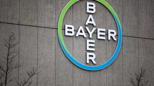 Covid-19: Bayer vai produzir vacina desenvolvida pela CureVac