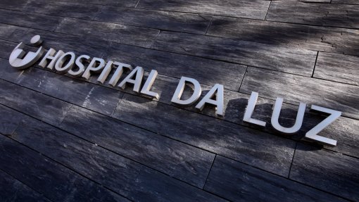 Covid-19: Médicos alemães vão trabalhar no Hospital da Luz, em Lisboa