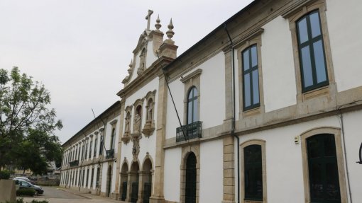 Covid-19: Misericórdia de Barcelos vacinou seis &quot;dirigentes ativos&quot; e de risco
