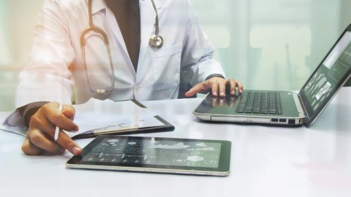 Covid-19: Investigadores lançam programas ‘online’ para apoiar doentes renais crónicos