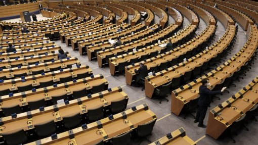 UE/Presidência: Parlamento Europeu aprova Mecanismo de Recuperação e Resiliência