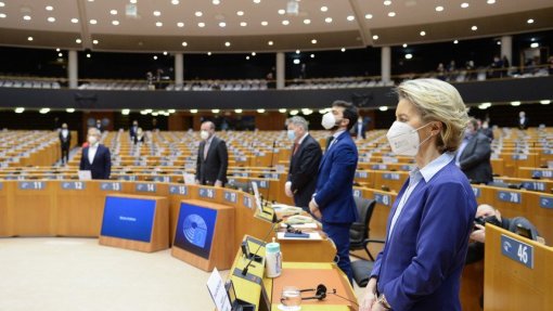 UE/Presidência: Von der Leyen saúda aprovação de Mecanismo de Recuperação e Resiliência pelo PE