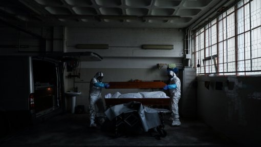 Covid-19: Agentes funerários do Centro contra abertura de caixões em cemitérios