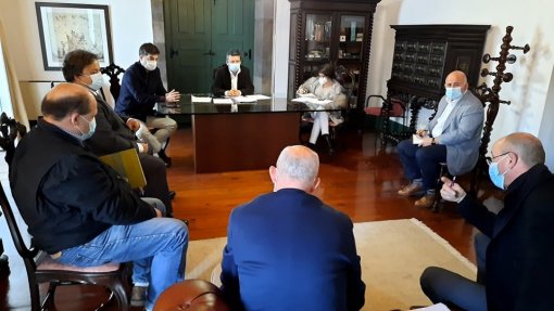 Governo dos Açores promete acabar com programa Estagiar L em enfermagem
