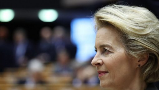 UE/Presidência: Von der Leyen saúda Portugal e PE por concluírem mecanismo de recuperação