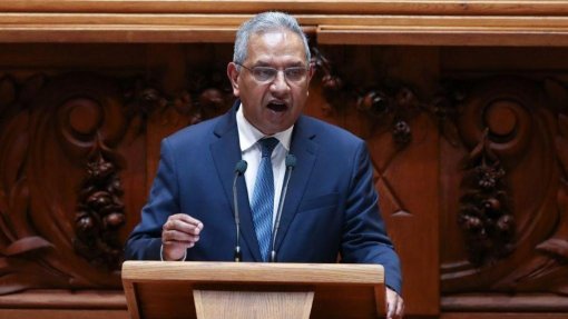 UE/Presidência: Recurso a empréstimos europeus requer prudência - Governo