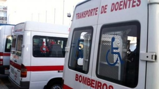 Covid-19: Bombeiros de Guimarães pedem 80 mil euros para nova ambulância