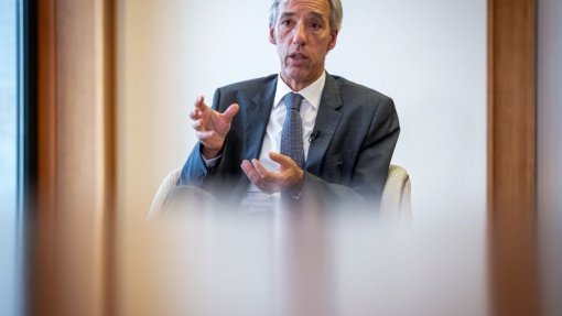 Covid-19: Forças Armadas em “extraordinário trabalho”, Tancos “não é representativo” – Ministro