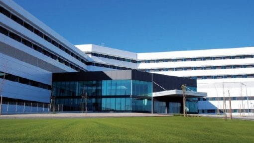 Covid-19: Hospital de Cascais retomou atividade não urgente após redução de internados