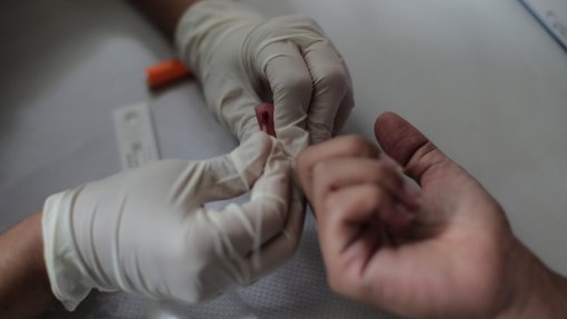 Covid-19: Portugal caiu 21 posições na lista de países com mais novos casos