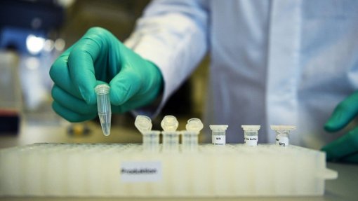 Covid-19: Vacina cubana entra na fase final de testes na próxima semana