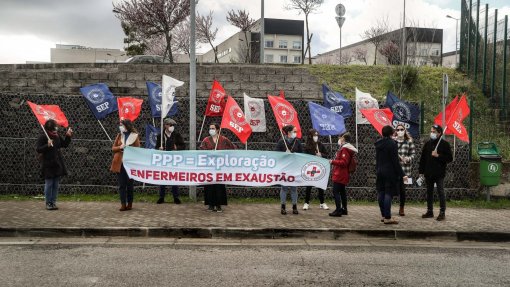 Enfermeiros exigem fim da PPP do Hospital de Loures e carreira única de enfermagem