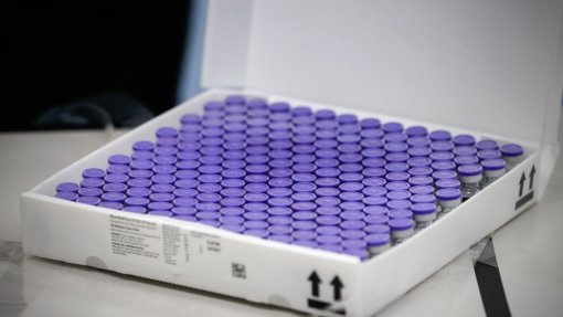 Covid-19: Portugal recebeu hoje mais de 100 mil doses da vacina da Pfizer