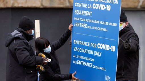 Covid-19: Peritos no Canadá recomendam intervalo de quatro meses para nova dose da vacina