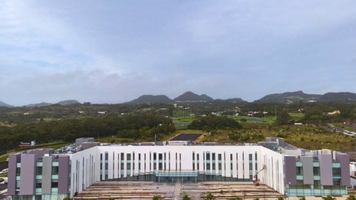 Inaugurado o primeiro hospital privado dos Açores, orçado em 40 ME
