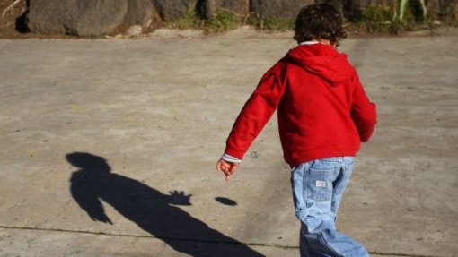Covid-19: Estão aumentar crianças e jovens a entrar no sistema de acolhimento