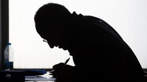 Covid-19: Docentes que não pararam atividade presencial ou de risco devem ser prioritários - Fenprof