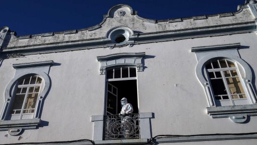 Covid-19: Federação dos Médicos critica tutela sobre papel de clínicos em lar de Reguengos
