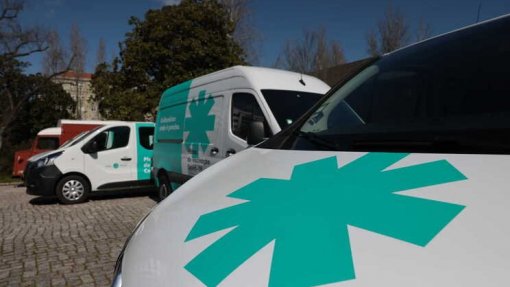 Covid-19: Carrinha da Gulbenkian já leva vacinas aos acamados de Arouca