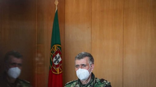 Covid-19: Gouveia e Melo defende aquisição da vacina russa em caso de aval da EMA