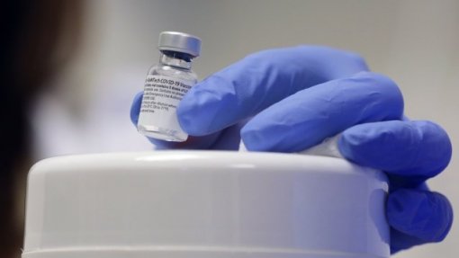 Covid-19: ‘Task force’ admite vacinação só dois dias por semana em alguns centros de saúde