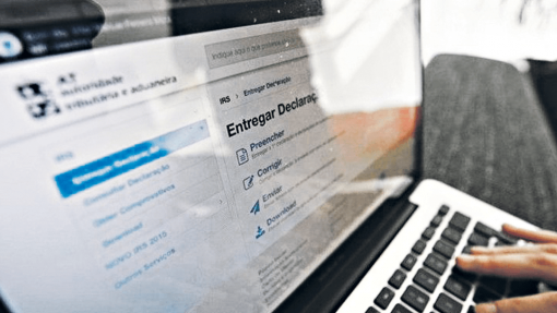 Covid-19: Recibos verdes devem substituir declaração de IRS caso tenham indicado apoios isentos