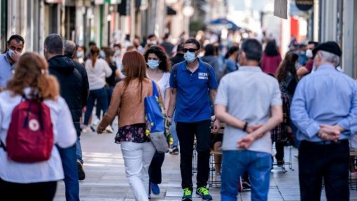 Covid-19: Doença responsável por 70,8% do excesso de mortalidade no primeiro ano de pandemia