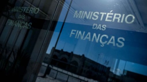 Covid-19: Despesa com apoios da Segurança Social soma 804,9 ME no 1.º trimestre - Governo