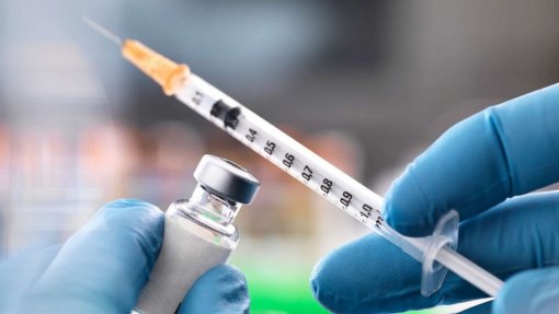 Covid-19: EMA autoriza aumento de produção na UE de vacinas Pfizer e Moderna
