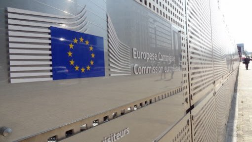 Maioria dos europeus considera desinformação uma ameaça à democracia